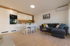 Apartment Bokanjac with Free Parking and Terrace